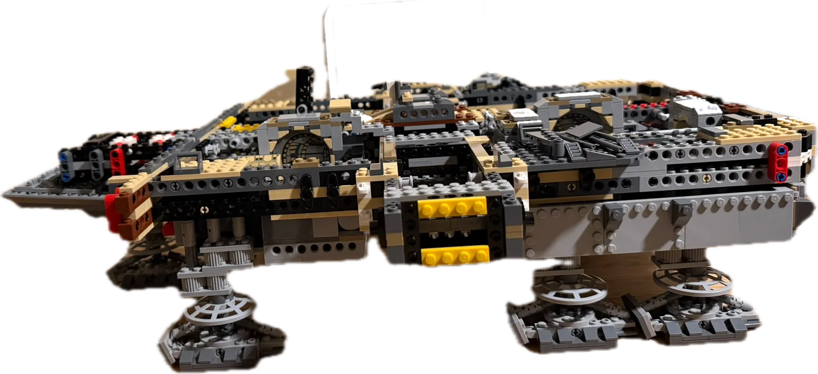 Lego UCS Millennium Falcon, partly built